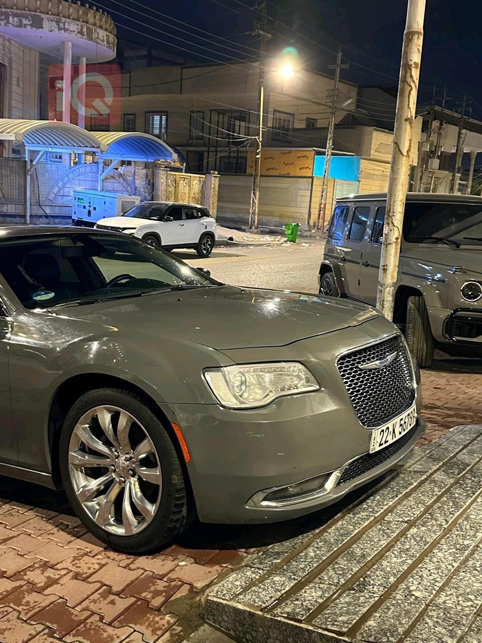 کرایسلەر 300